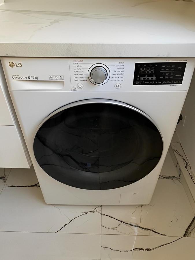 Upscale 80M2 2 Bedroom Apartment Near Champs Elysees Párizs Kültér fotó